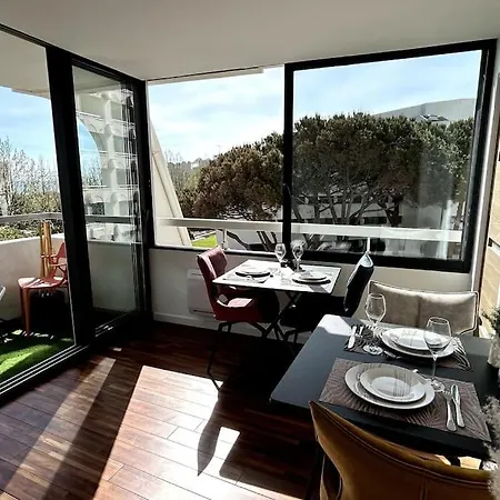Apartment 056 - T4 Les Marines, Parking Box,balcon, 100m Mer